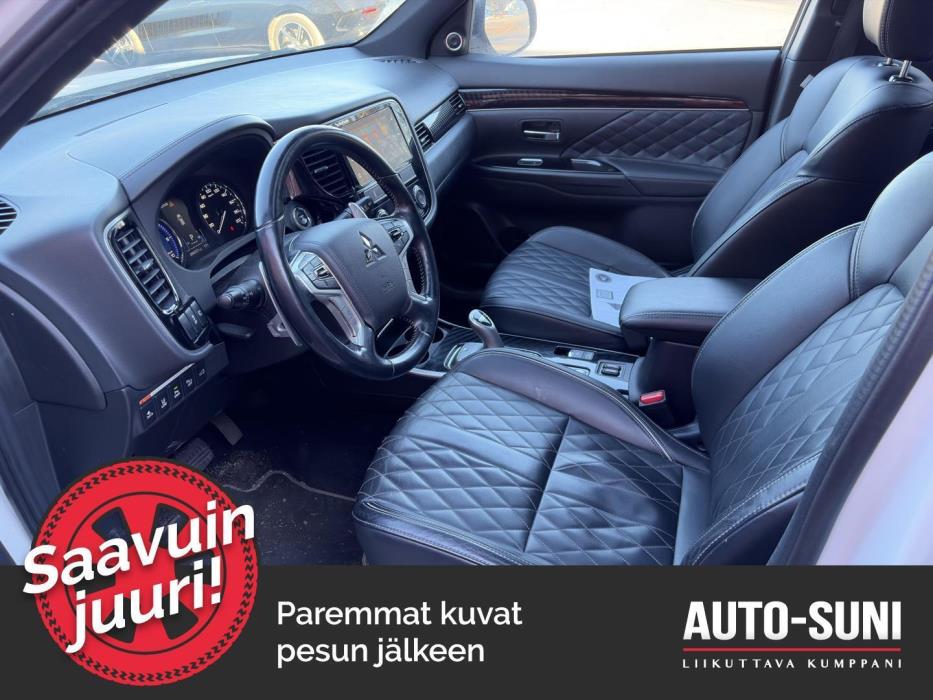 MITSUBISHI Outlander PHEV 2018