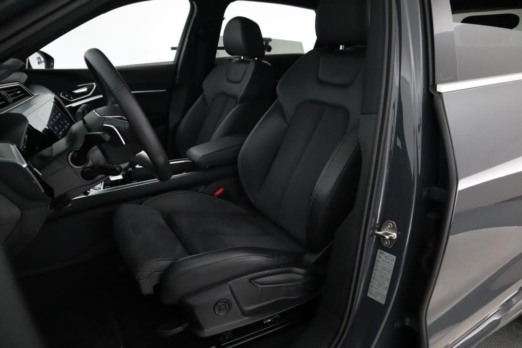 AUDI Q8 e-tron 2024
