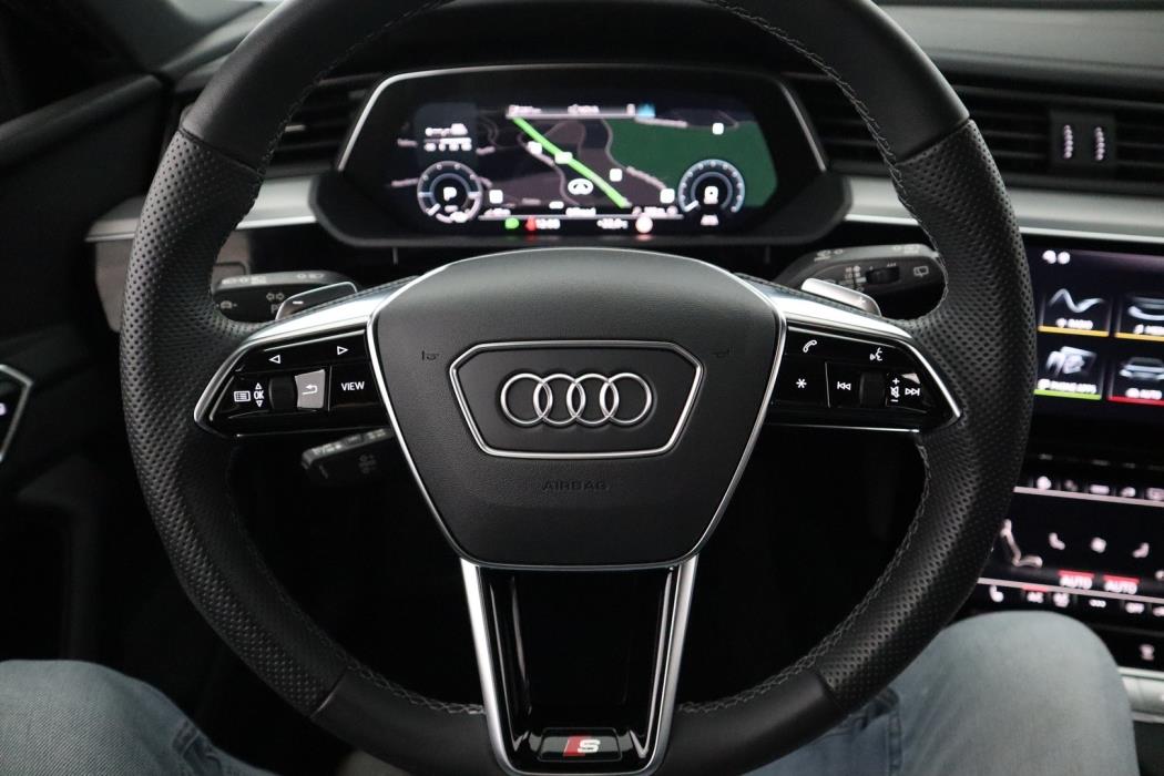 AUDI Q8 e-tron 2024