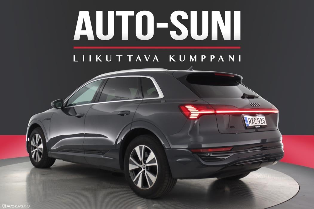 AUDI Q8 e-tron 2024