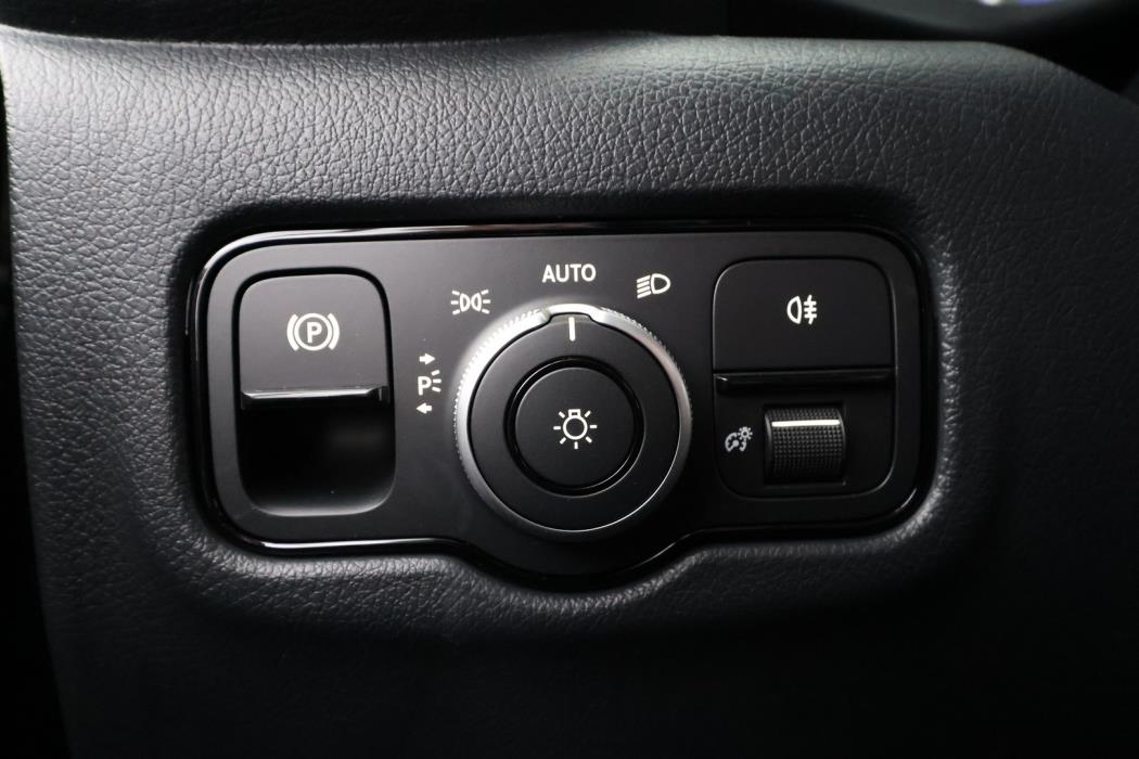 MERCEDES-BENZ Vito 2026
