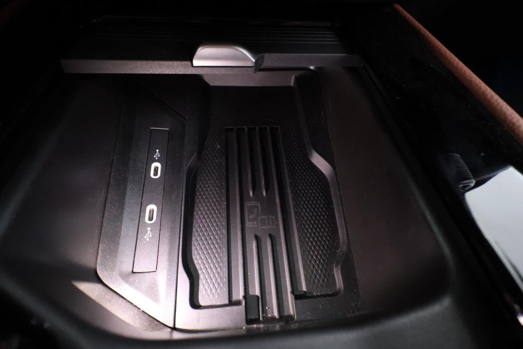 SKODA Superb 2025