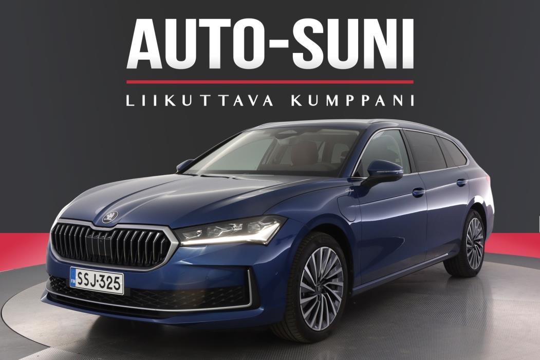 SKODA Superb 2025
