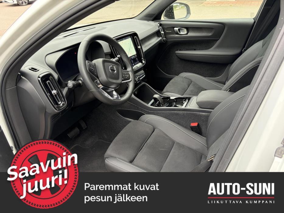 VOLVO C40 2024