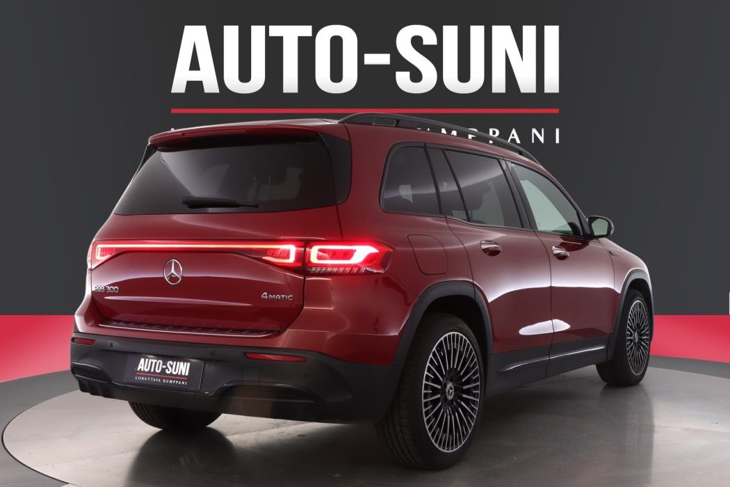 MERCEDES-BENZ EQB 2023