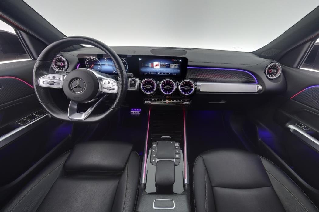 MERCEDES-BENZ EQB 2023