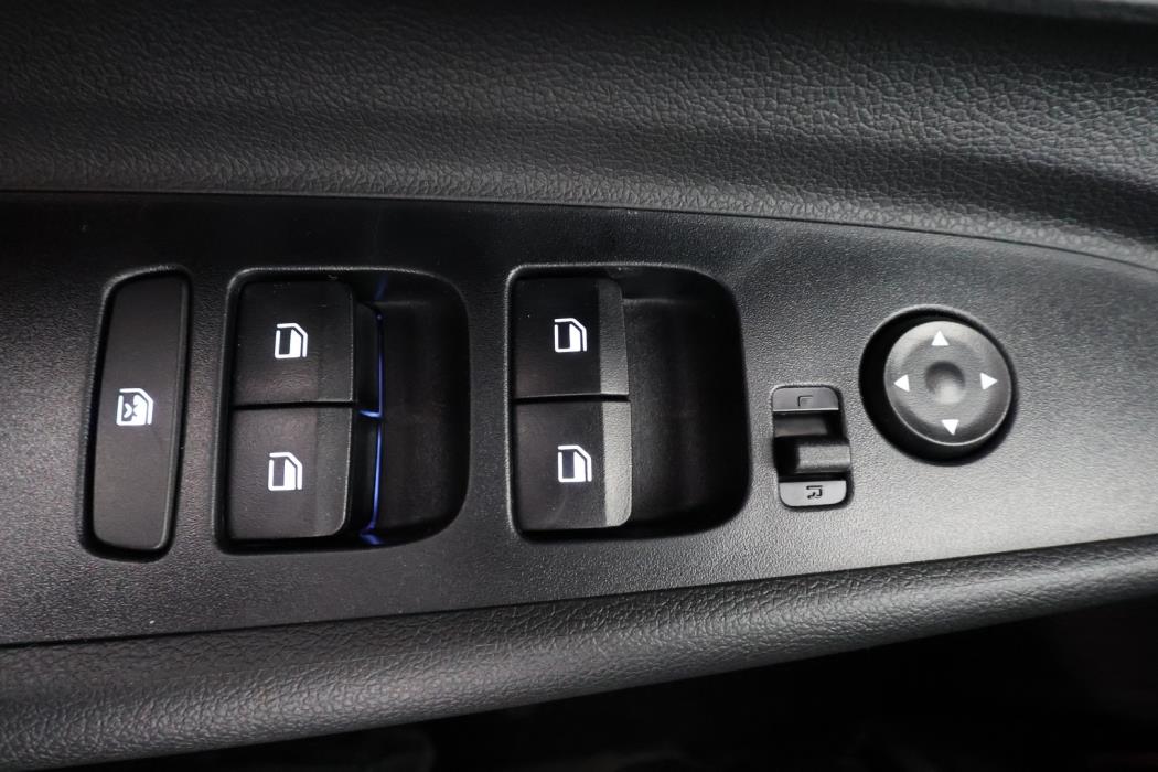 HYUNDAI i20 Hatchback 2025