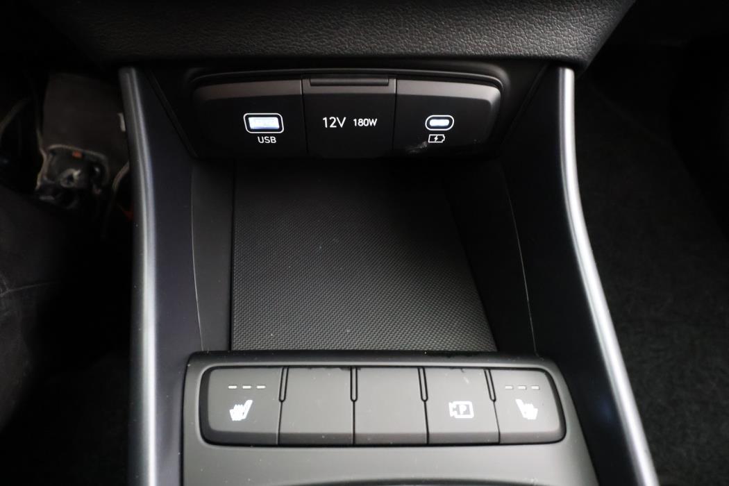 HYUNDAI i20 Hatchback 2025