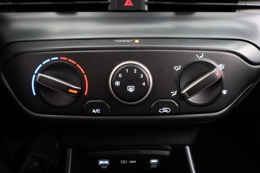 HYUNDAI i20 Hatchback 2025