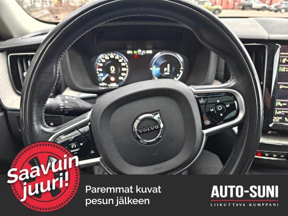 VOLVO XC60 2020