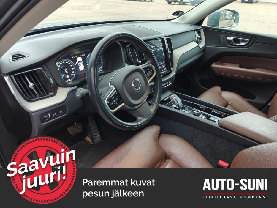 VOLVO XC60 2020