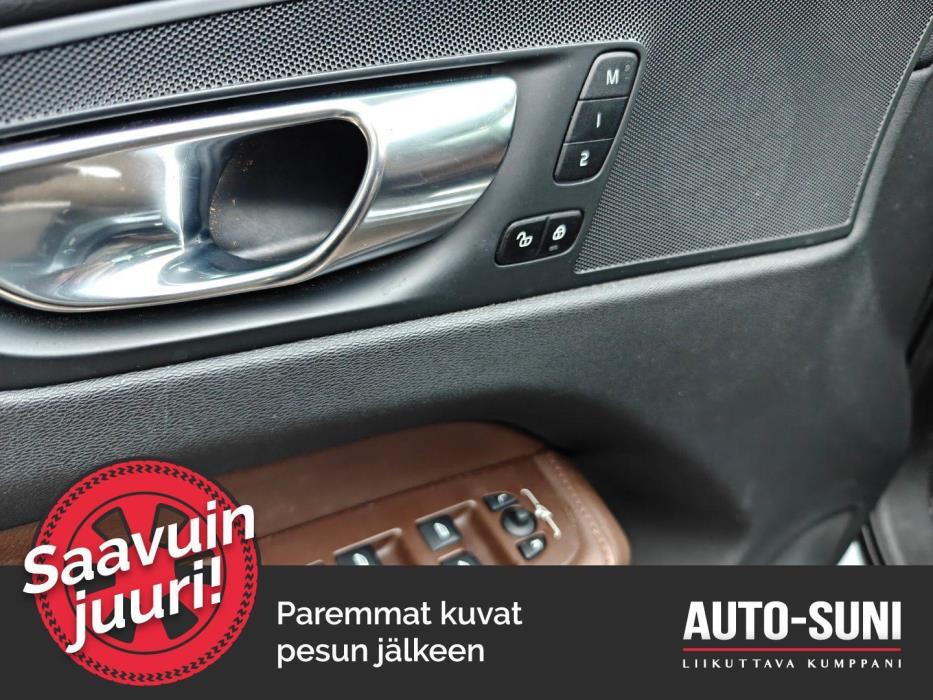 VOLVO XC60 2020
