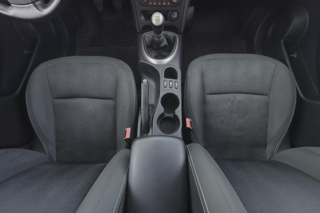 NISSAN Qashqai 2011