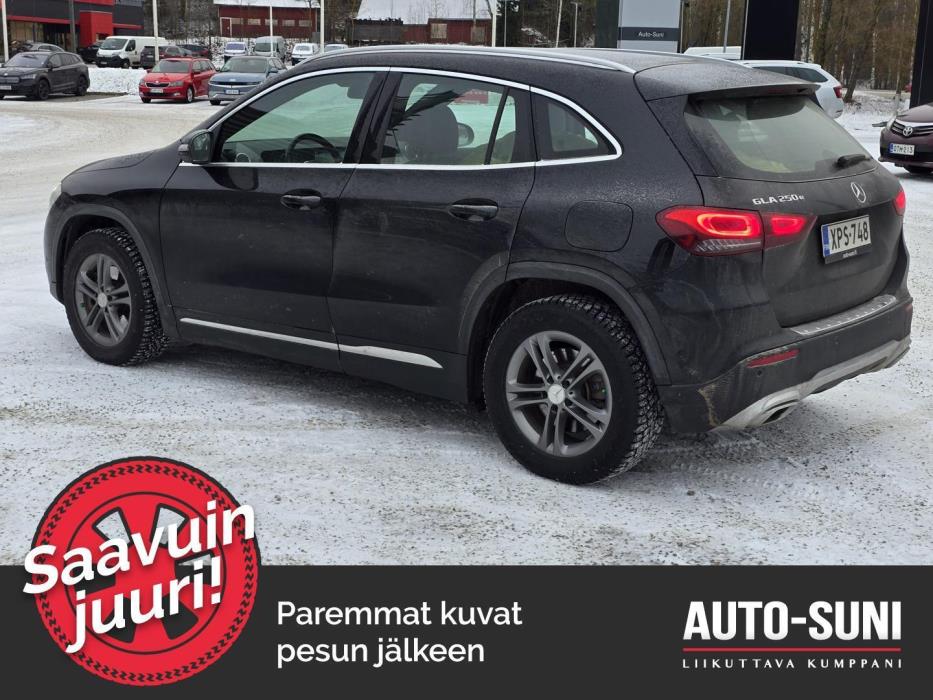 MERCEDES-BENZ GLA 2021