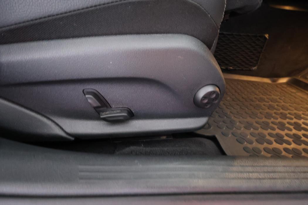 MERCEDES-BENZ C 2020