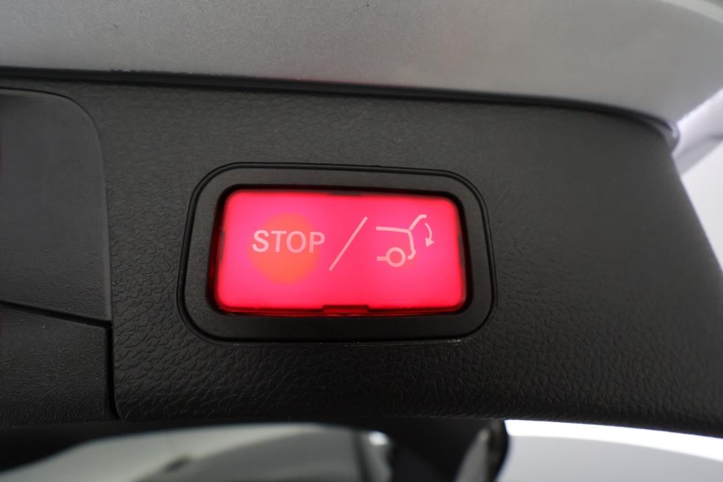 MERCEDES-BENZ C 2020