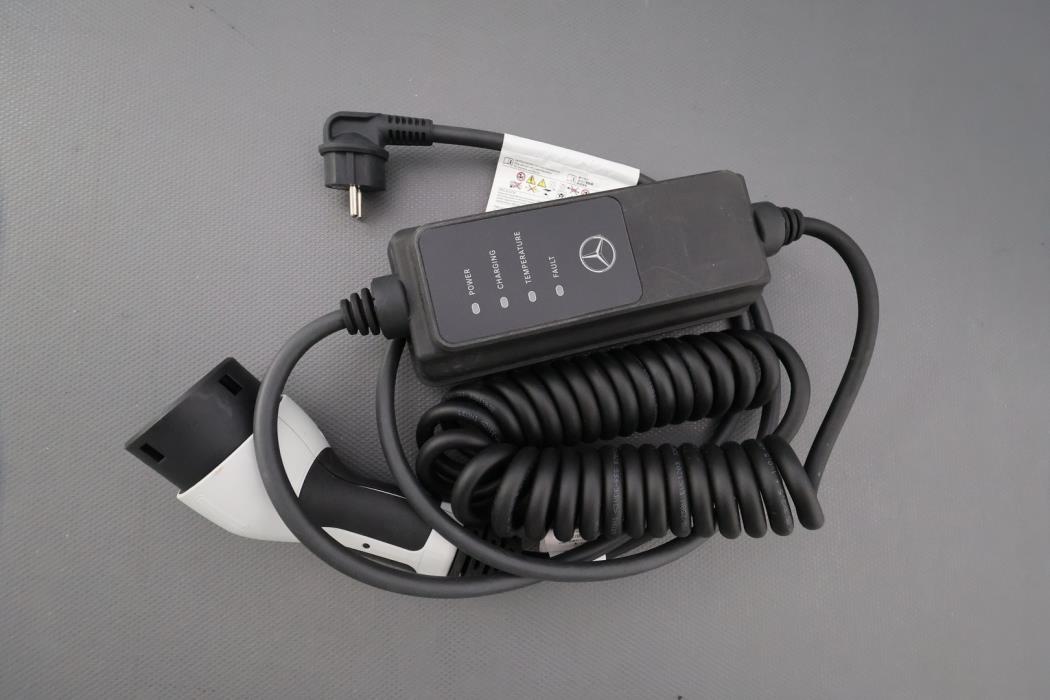 MERCEDES-BENZ C 2020