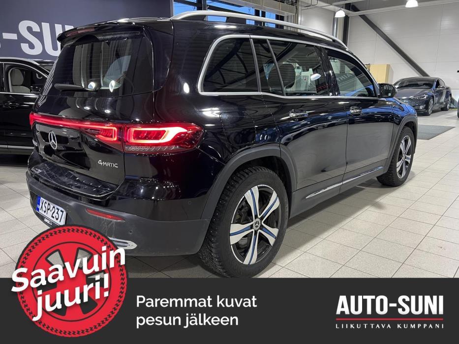 MERCEDES-BENZ EQB 2022