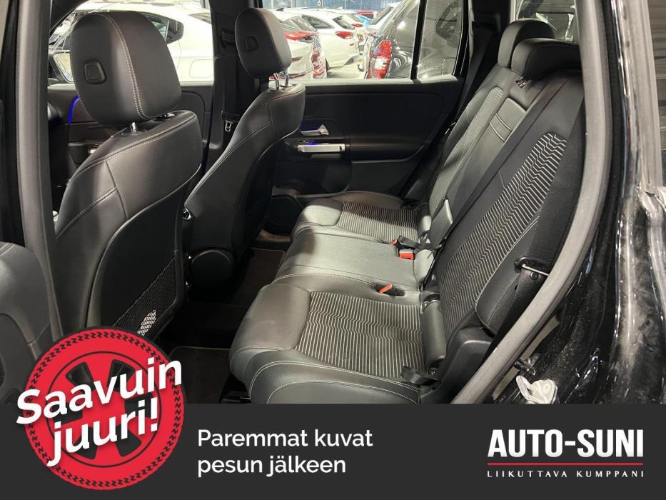 MERCEDES-BENZ EQB 2022