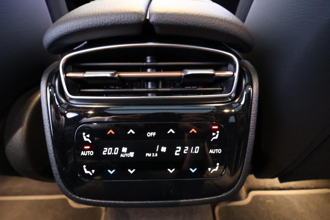 MERCEDES-BENZ EQE SUV 2023