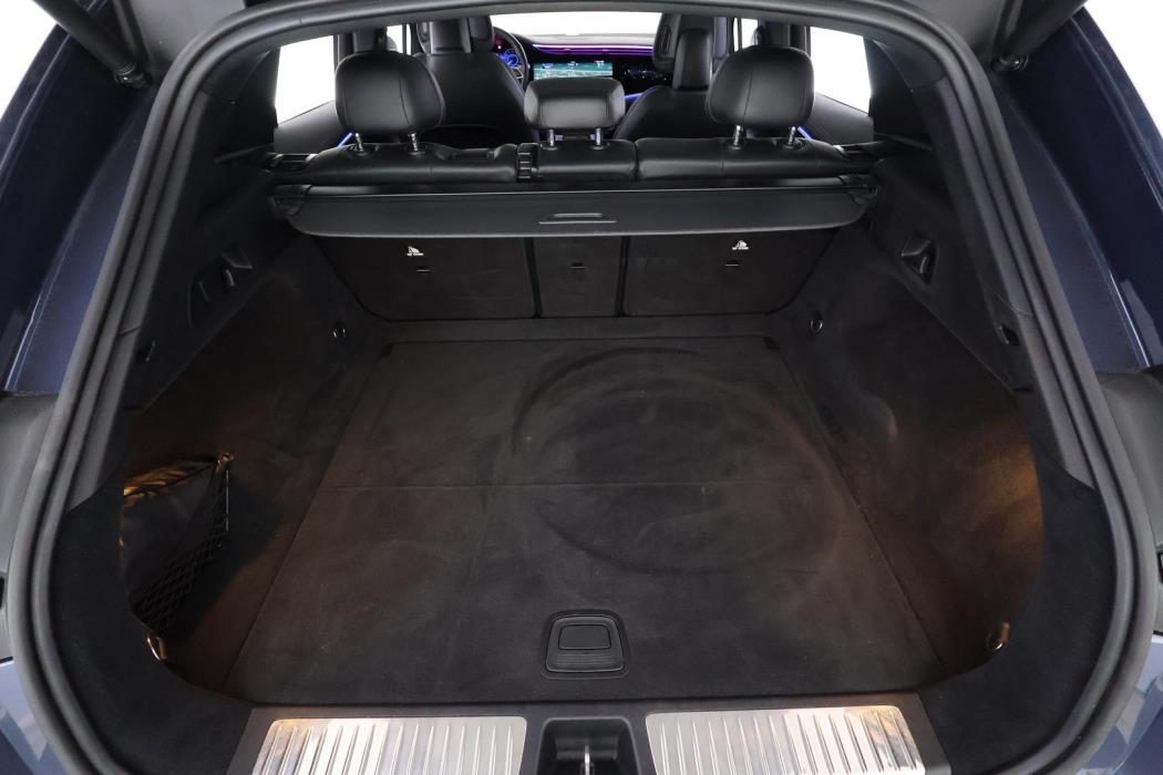 MERCEDES-BENZ EQE SUV 2023