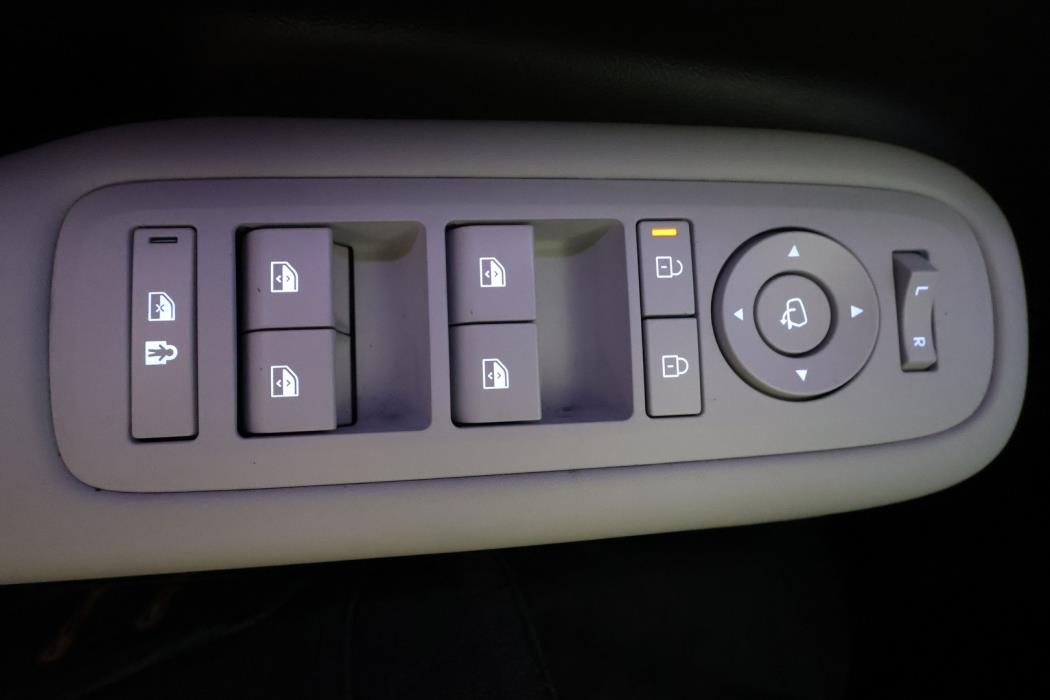 HYUNDAI Santa Fe 2025