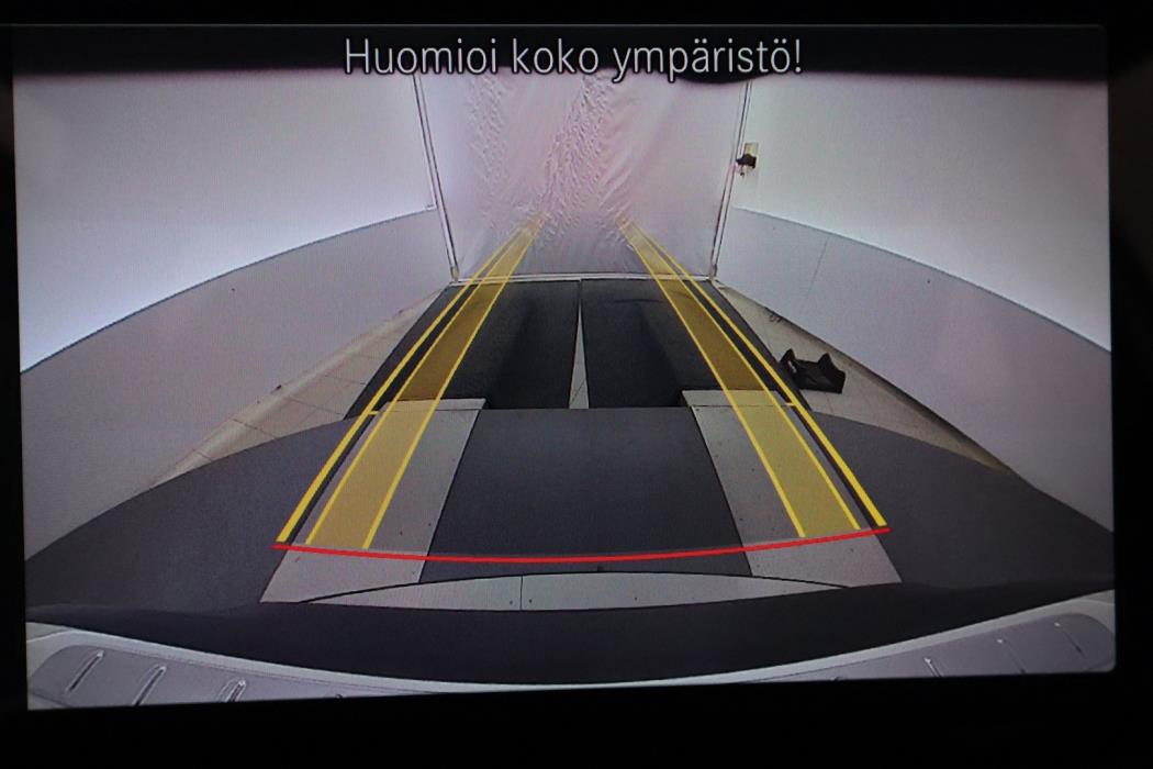 MERCEDES-BENZ EQA 2024