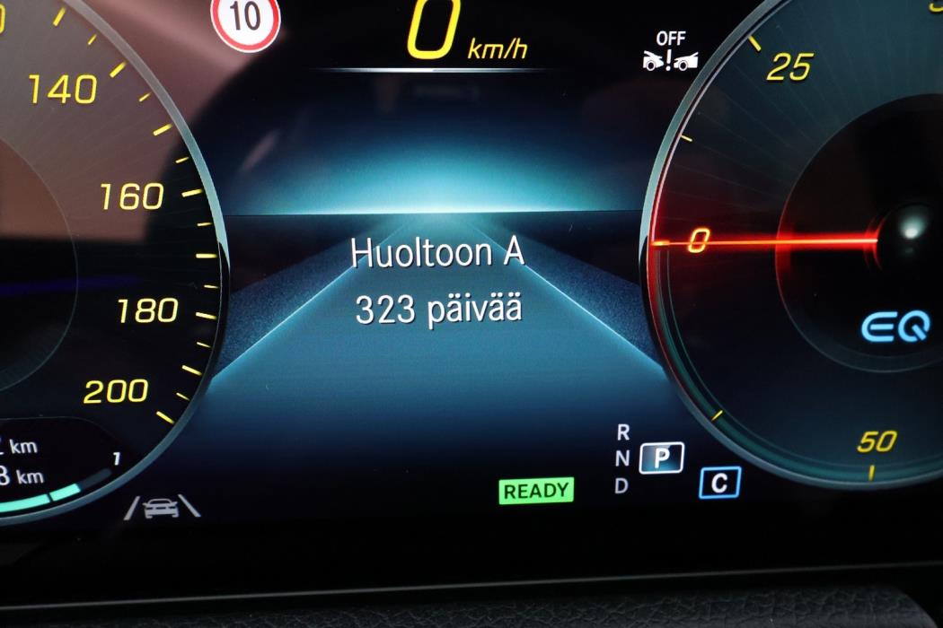 MERCEDES-BENZ EQA 2024