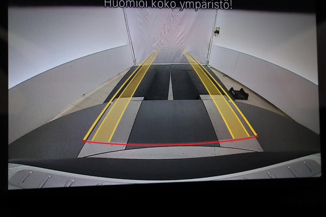 MERCEDES-BENZ EQA 2024