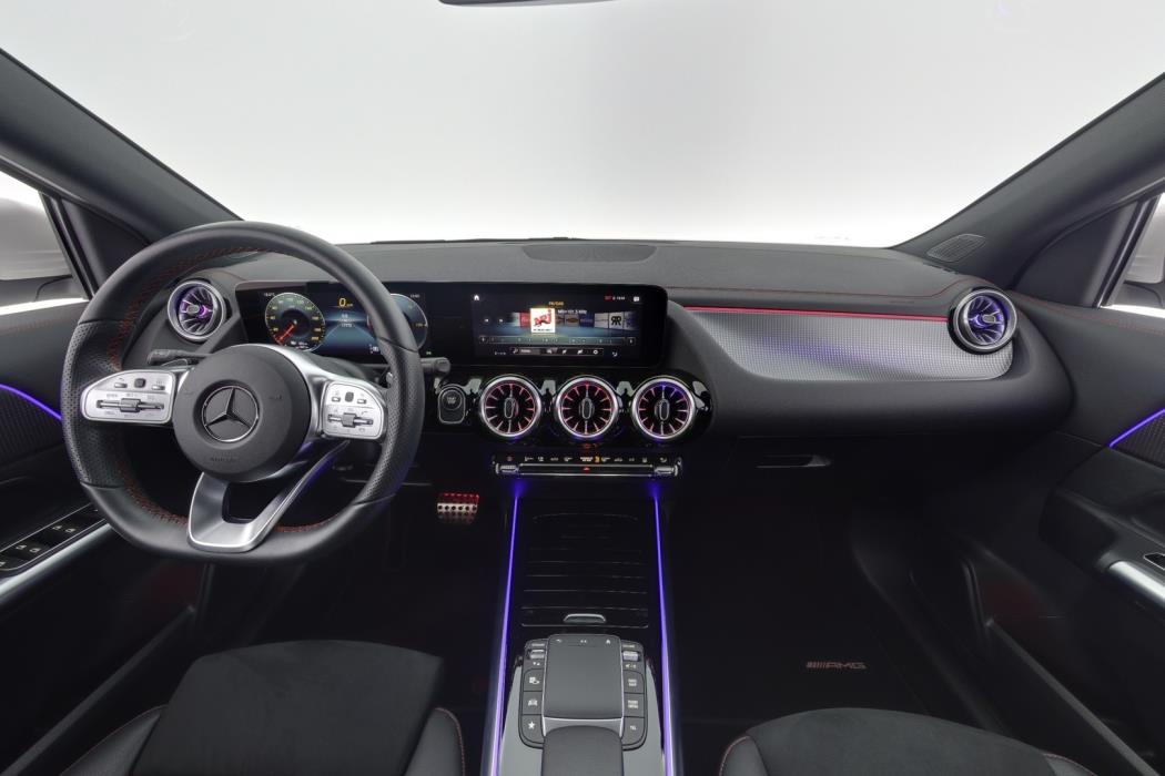 MERCEDES-BENZ EQA 2024