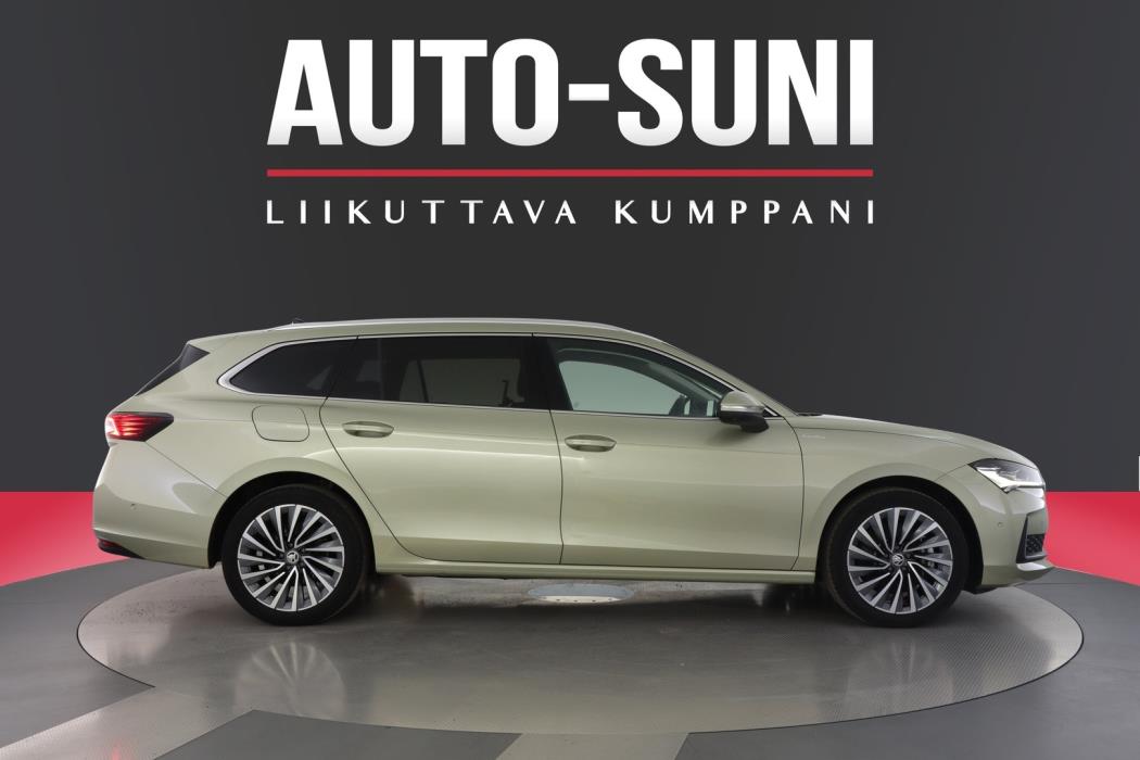SKODA Superb 2024