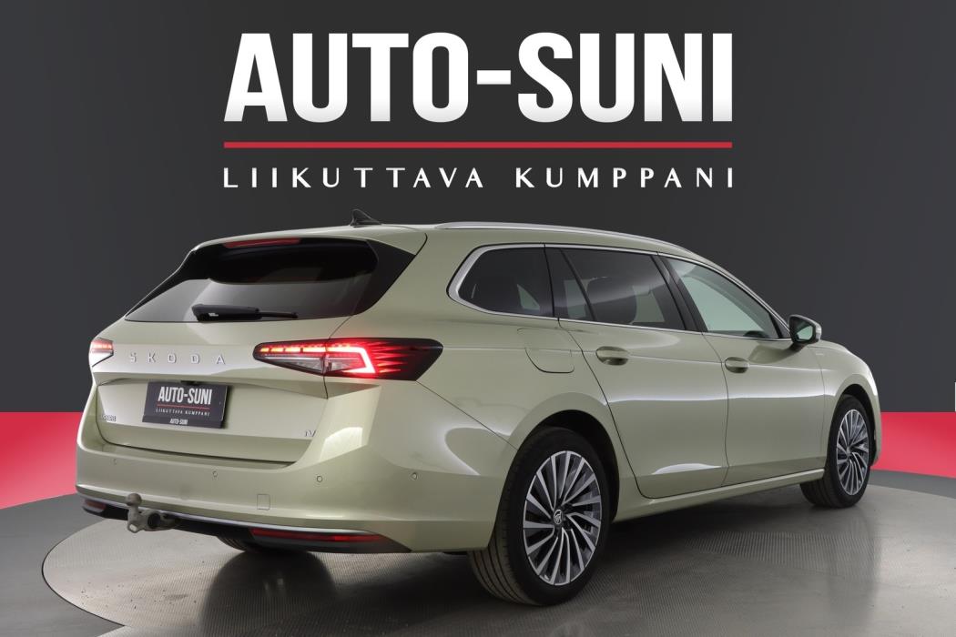 SKODA Superb 2024