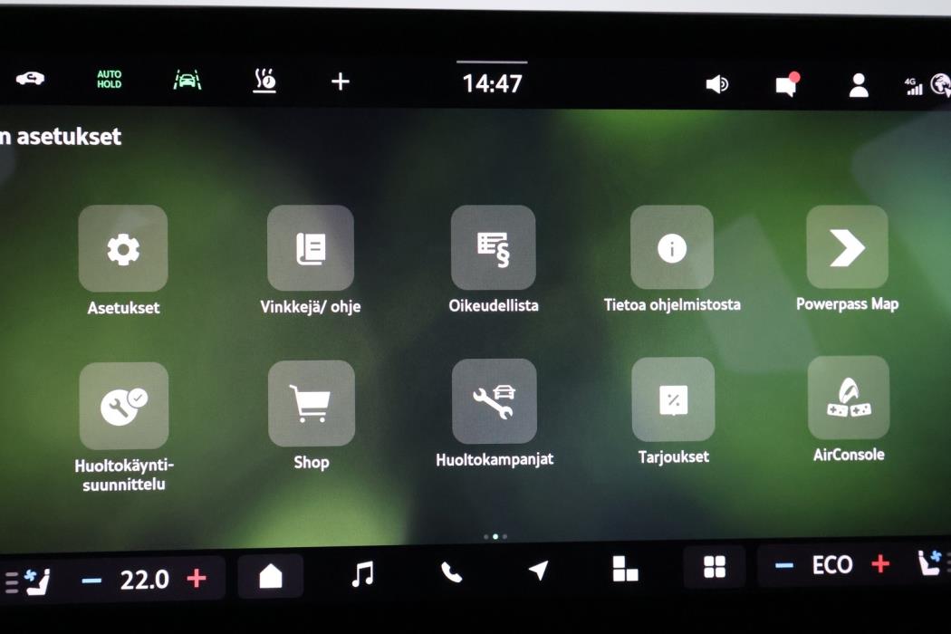 SKODA Enyaq 2025