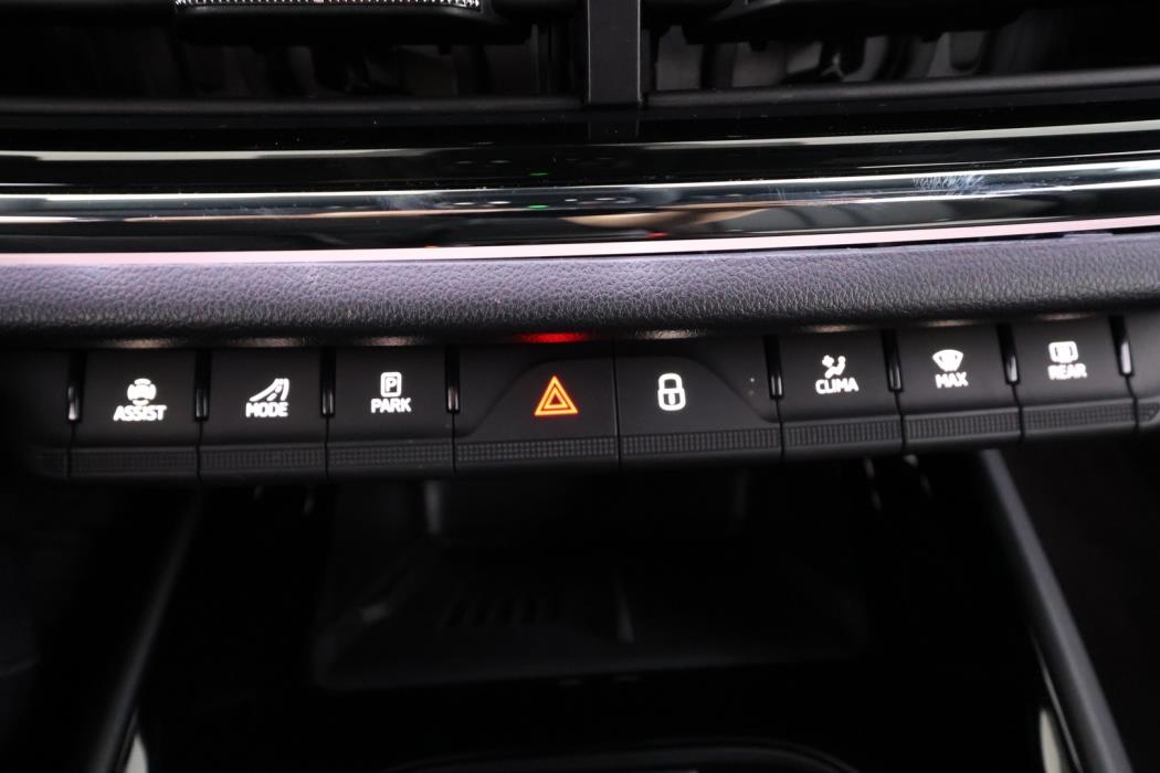 SKODA Enyaq 2025