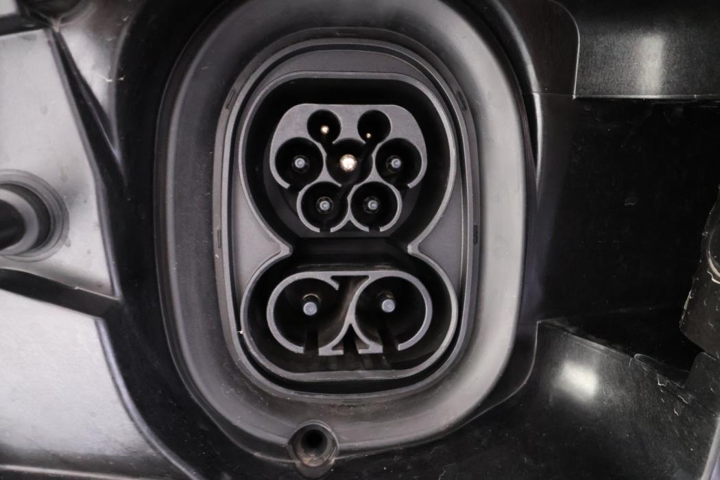 SKODA Enyaq 2025