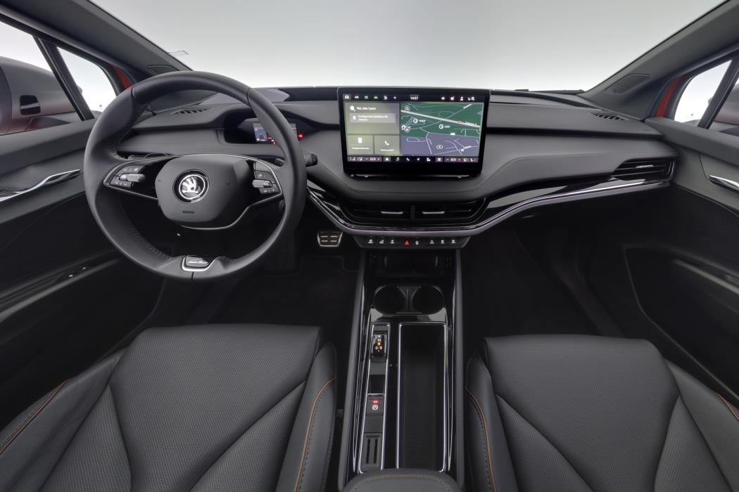 SKODA Enyaq 2025