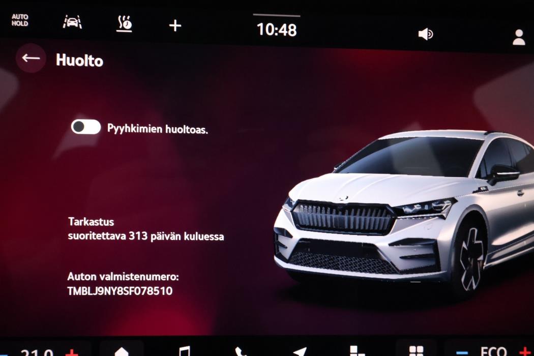 SKODA Enyaq 2025