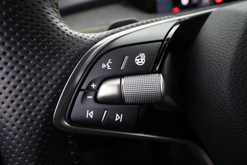 SKODA Enyaq 2025