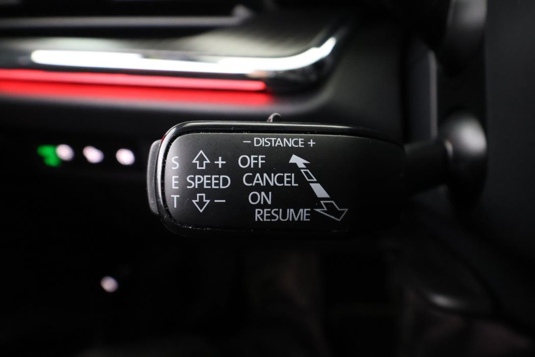 SKODA Enyaq 2025