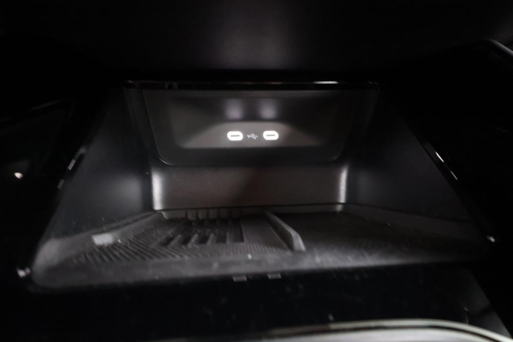 SKODA Enyaq 2025