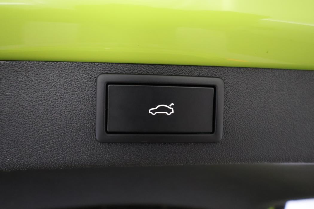 SKODA Enyaq 2025