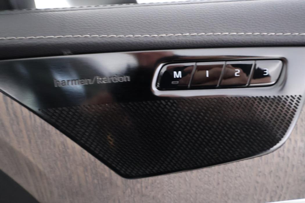 VOLVO XC90 2022