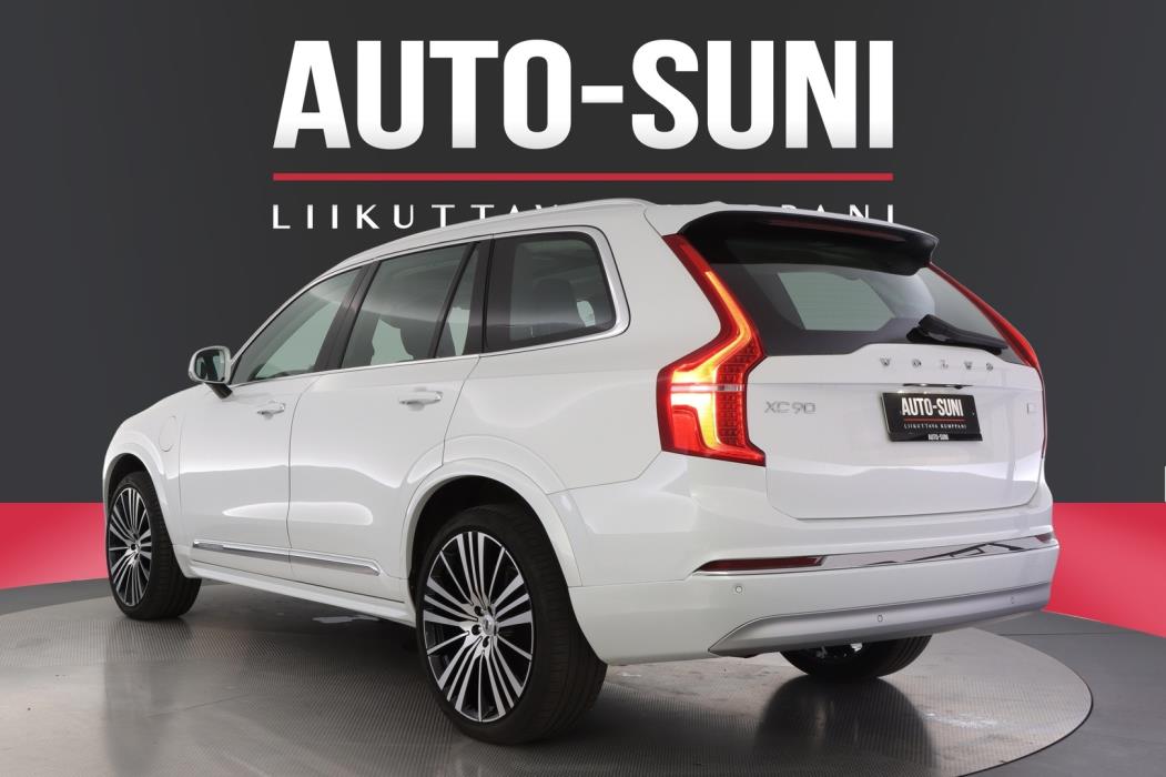 VOLVO XC90 2022