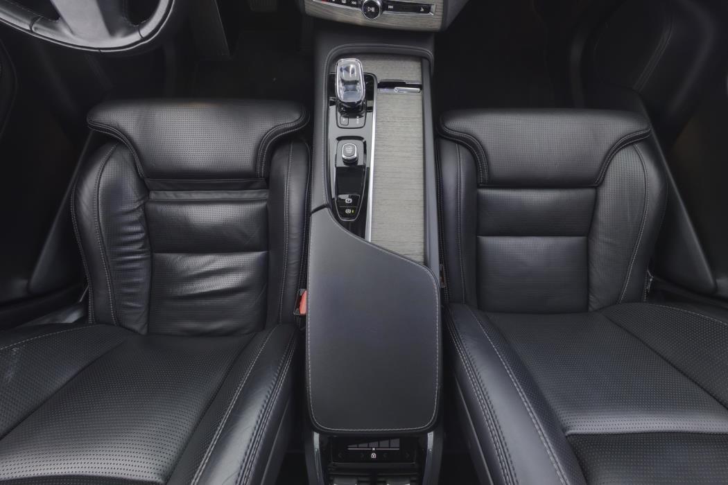 VOLVO XC90 2022