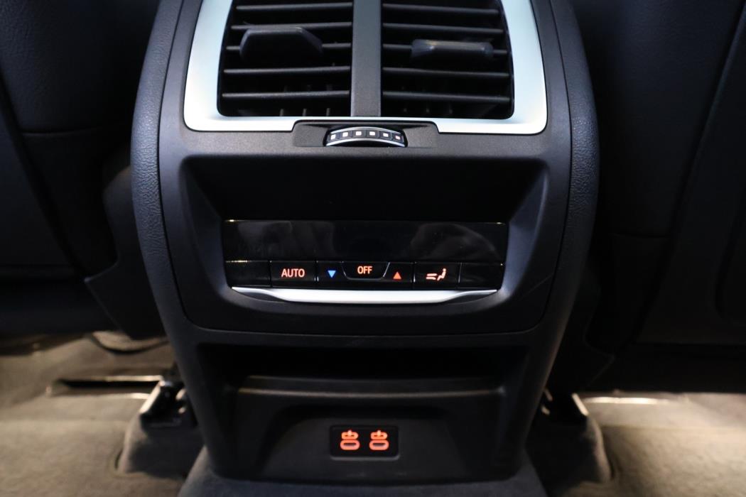 BMW iX3 2023
