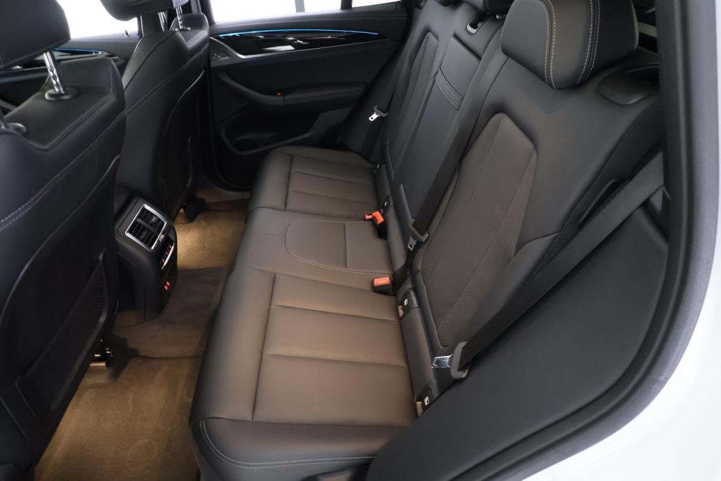 BMW iX3 2023