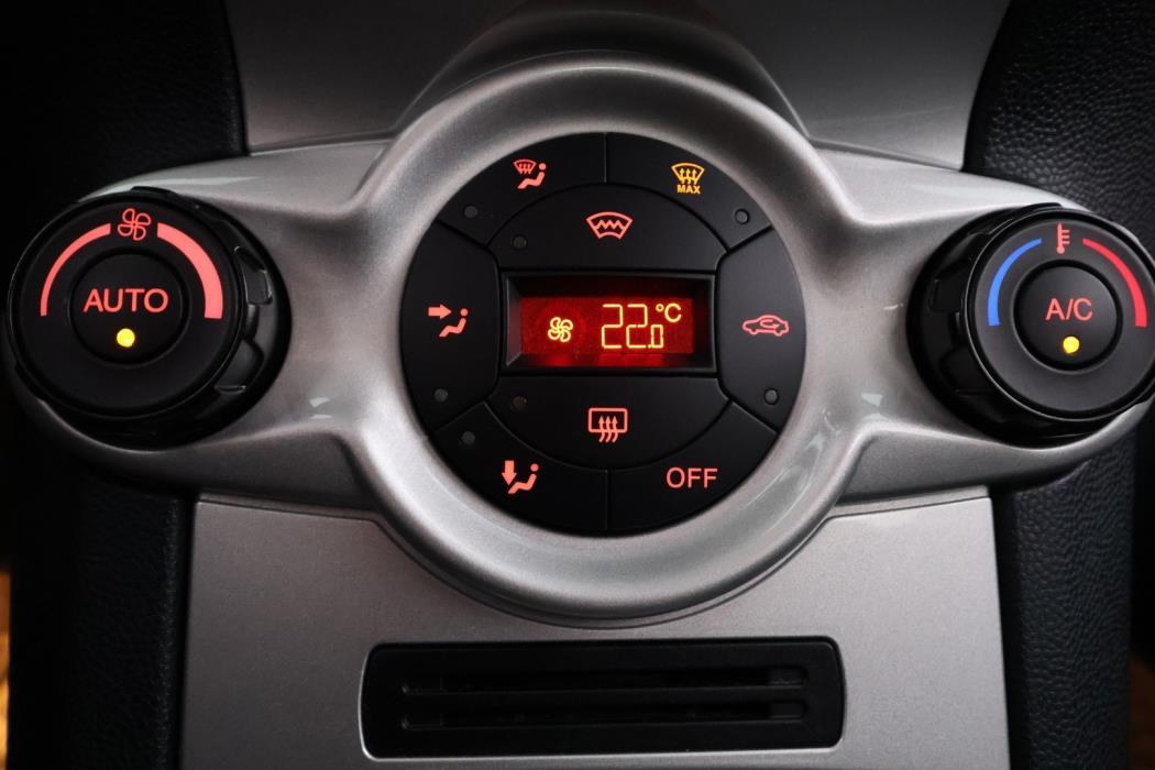 FORD Fiesta 2012