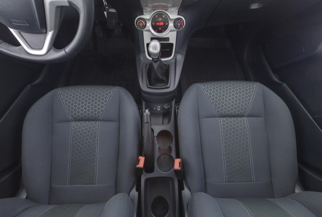 FORD Fiesta 2012
