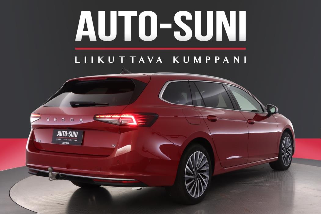 SKODA Superb 2025
