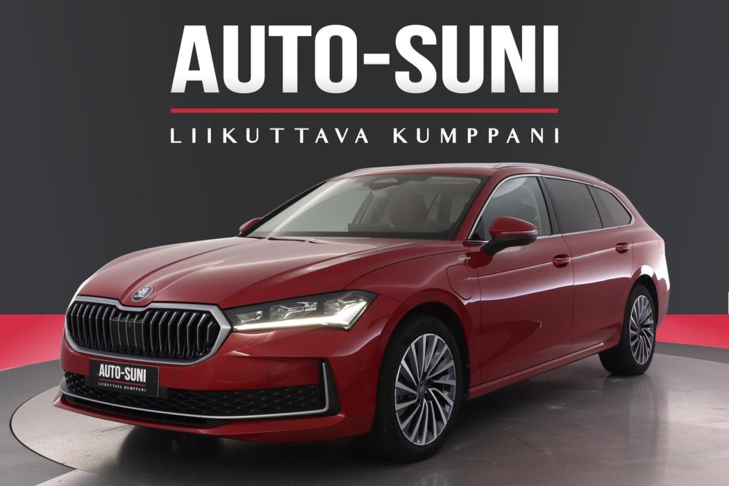 SKODA Superb 2025